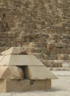 Новые пирамиды и подземные города влекут туристов в  Египет 