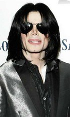 Родные Майкла Джексона заработали более $310 млн.
