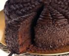 Шоколадный торт с ромом