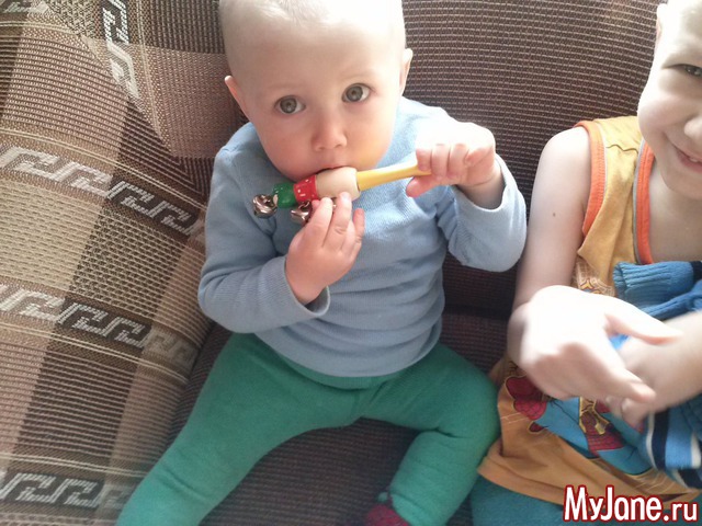 �������