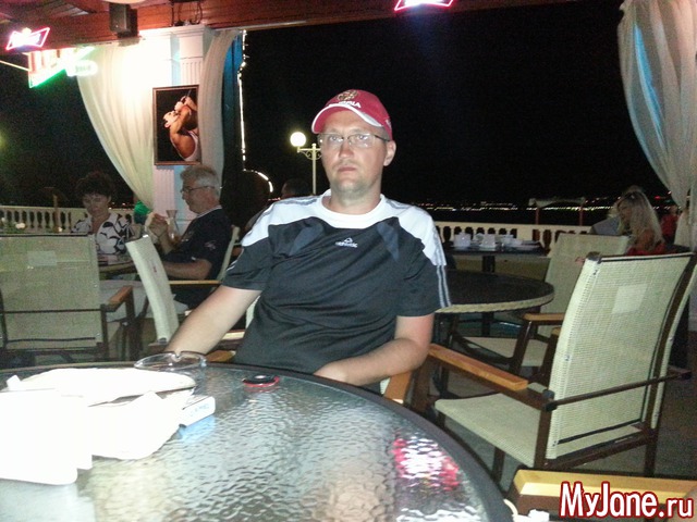 ���  ��� !