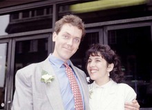 Хью Лори с женой Джо Грин фото