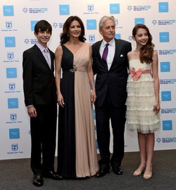 ������� �� ��������� Genesis � ����������: �������� � �� ������