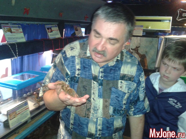 � � ����