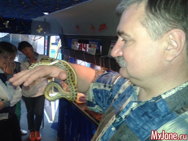 � � ����