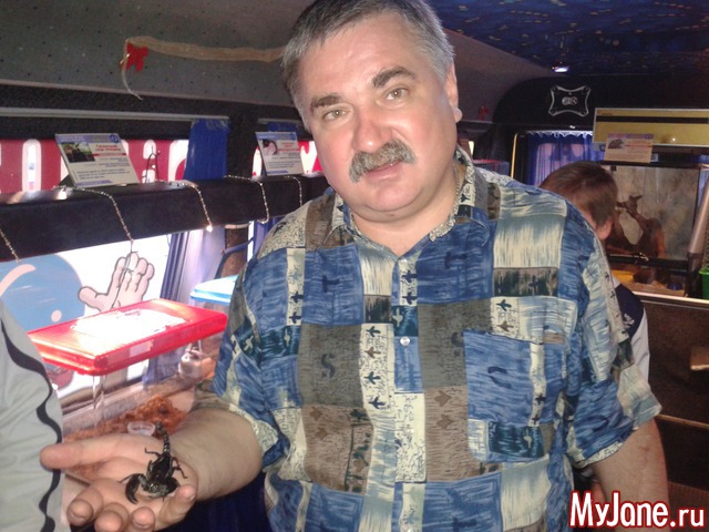 � � ����