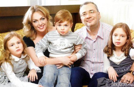 Константин Меладзе с первой женой Яной и детьми фото