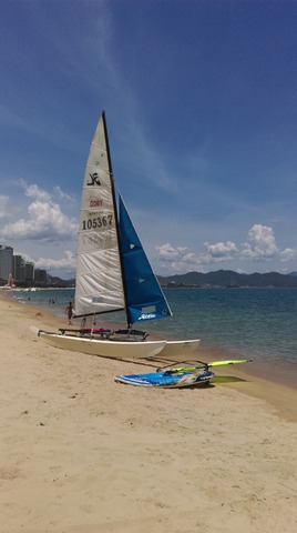 �������