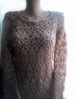  .   .Knitted jumper. Author Elena Bass.
