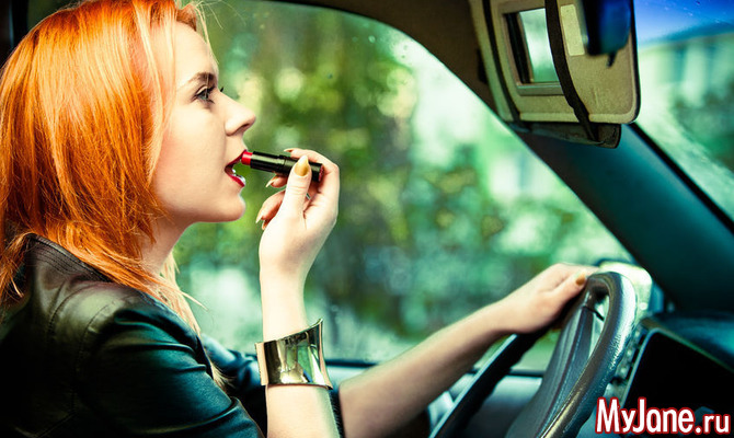 10 типичных ошибок, которые допускают женщины-водители