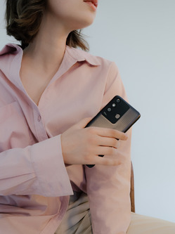 itel Vision 3 Plus: выдающийся в своем сегменте смартфон с широким дисплеем и емкой батареей